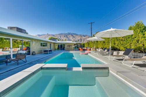 2 Mi to Downtown Luxe Palm Springs Home!
