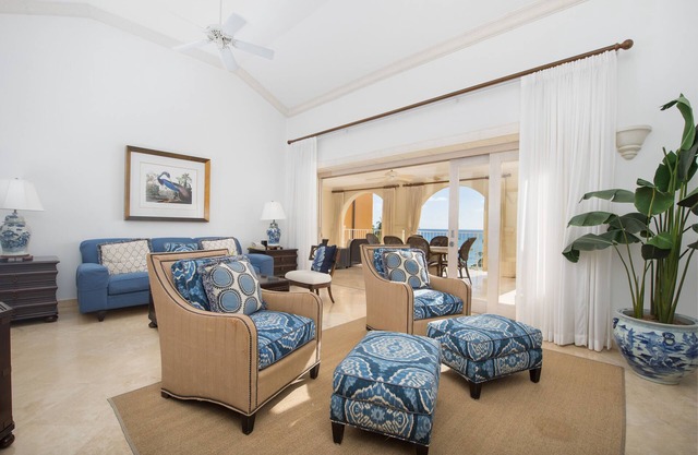 2300 sq. ft. One-Bedroom Luxury Beachfront Suite on the West Coast