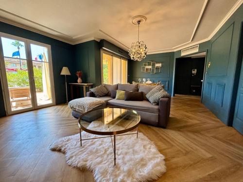 Appartement de charme, terrasse au soleil, proche du port de Sanary