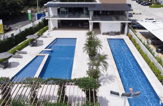 Best Views of Central Valley Fully Equipped Condo 24-7 Security