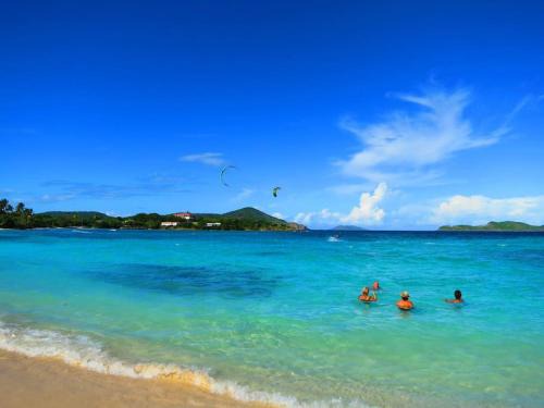 Brand New Luxury Private Pool Villa Quartz - 5 mins walk to #Sapphire Beach