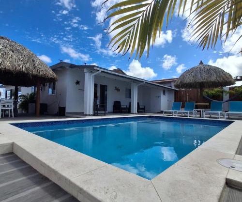 Caribbean Breeze- 4 Bedroom- 4 ensuite bathrooms