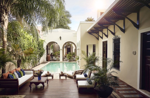 Casa Lecanda Boutique Hotel