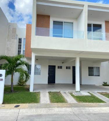 Casa Rosa Smart House