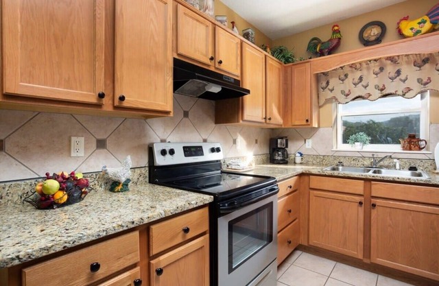 Condo On Little Pigeon River In DwTn Pigeon Forge