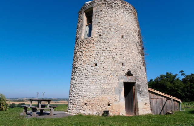 Cottage "Le Moulin De La Garenne" with Private Garden