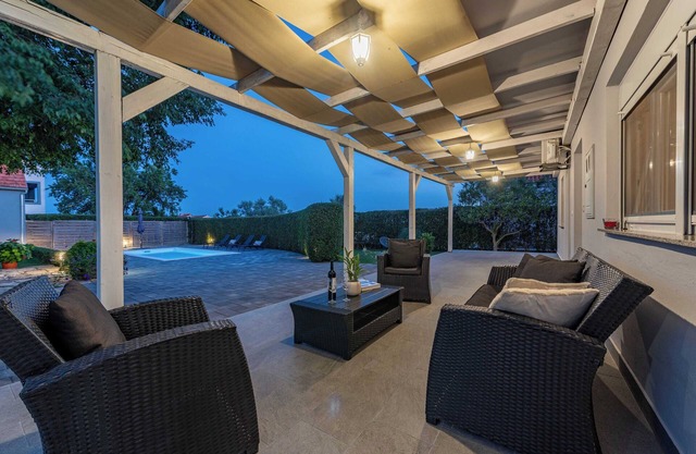 Cozy villa Andu with private pool, ECO garden, pet friendly