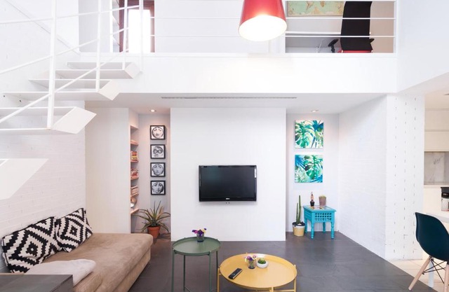 Design and luminous duplex in the old town