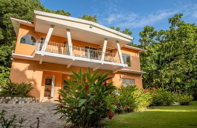 Fruta Villa at the Falls