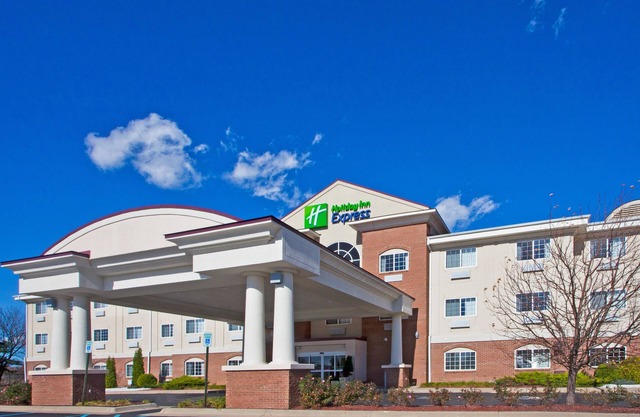 Holiday Inn Express Hotel & Suites Charlotte by IHG