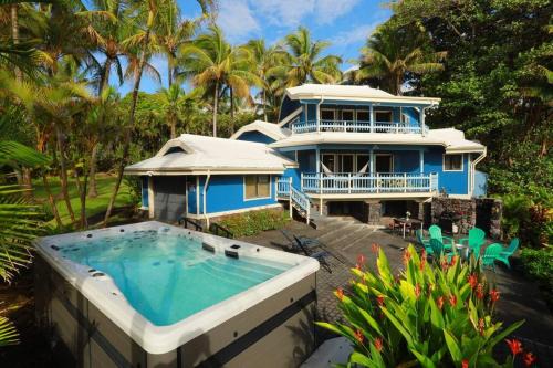 kehena black sand beach house - ocean view swim spa