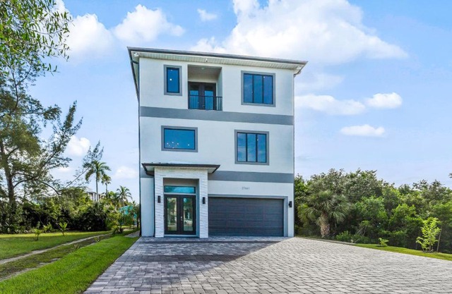 Modern Hickory Hideaway