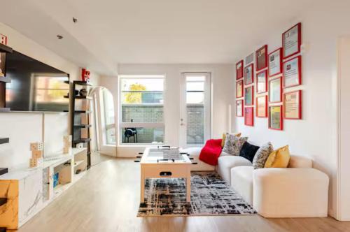 Modern Mile High in Sloans Lake