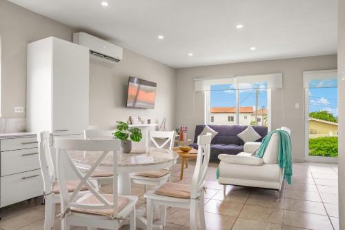 New, cozy & close to everything