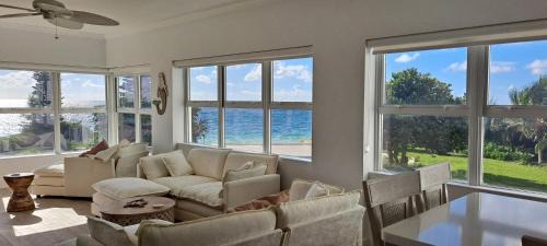 Newly Remodeled Luxury Beachfront 2-Bedroom Condo