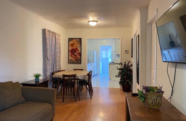 Nice Home in Burbank