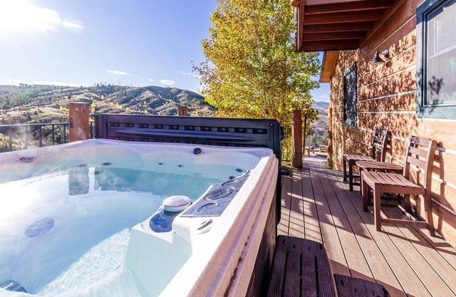 Pikes Peak Ranch - Eagle Crest Cabin