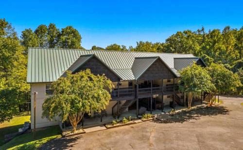 Poplar Point Condo Unit 12A by Eden Crest