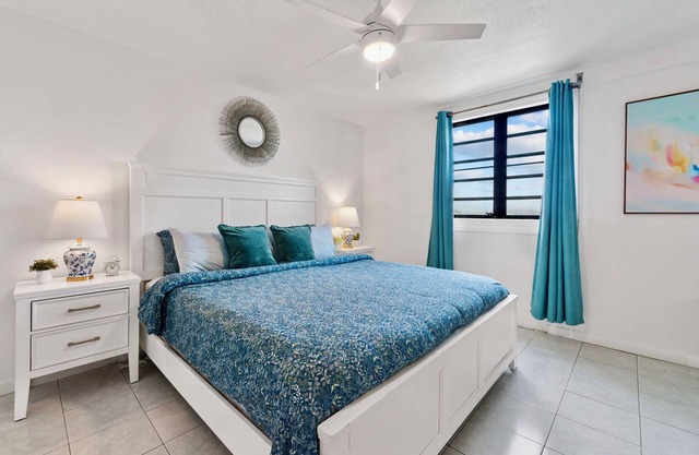 Serene Beach Condo- One Bedroom w/Balcony