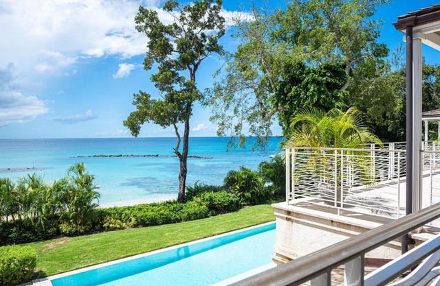 Villa Tamarindo is a luxury 4 bedroom property in Holetown, St James